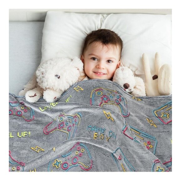 Glow In The Dark Flannel Blanket With Game Controller Design Throw 50" x 60" - Picture 5 of 6